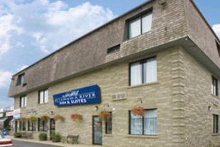 Petawawa River Inn & Suites Εξωτερικό φωτογραφία