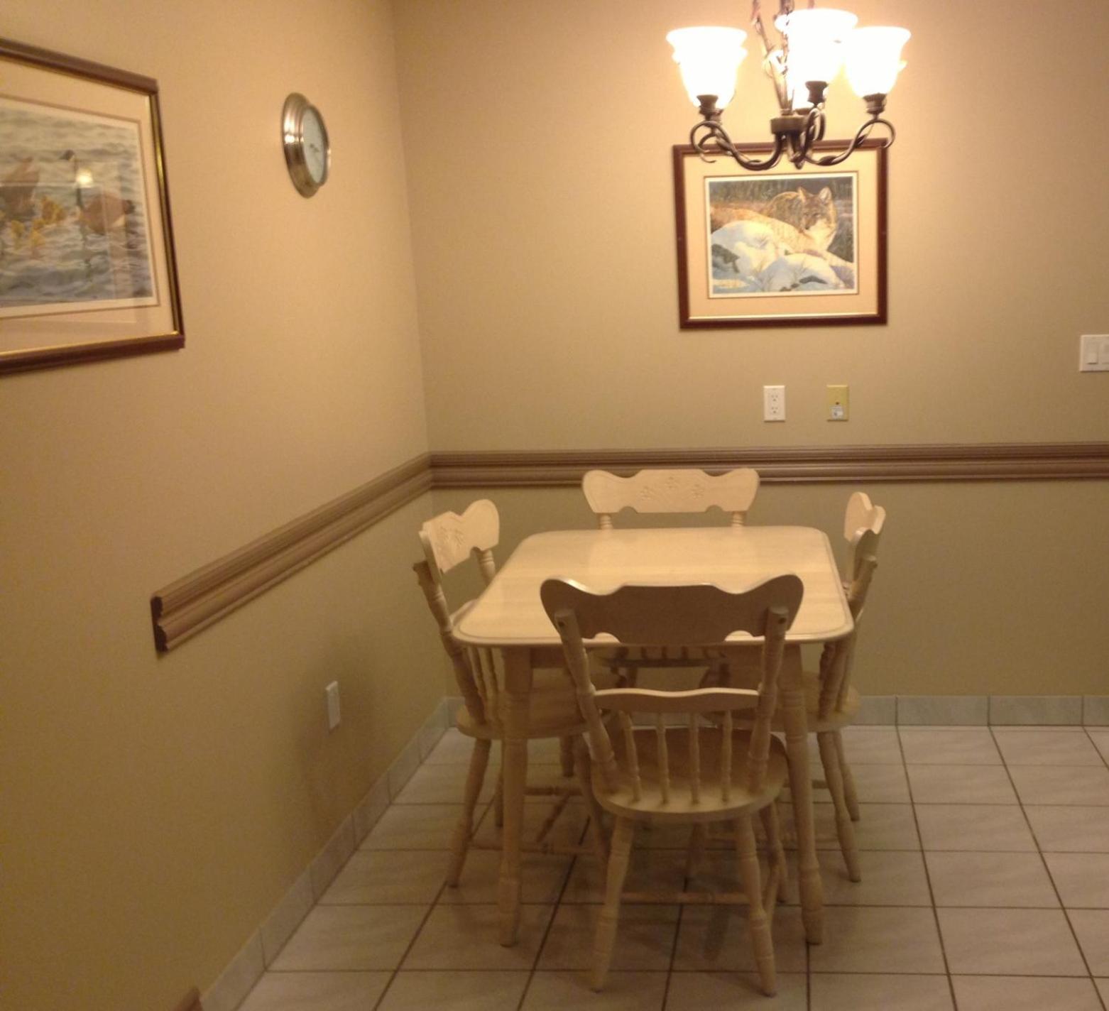 Petawawa River Inn & Suites Εξωτερικό φωτογραφία