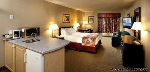 Petawawa River Inn & Suites Δωμάτιο φωτογραφία